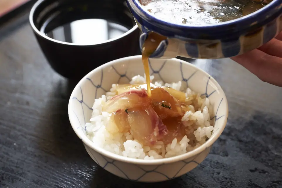 宇和島の郷土料理「鯛めし」